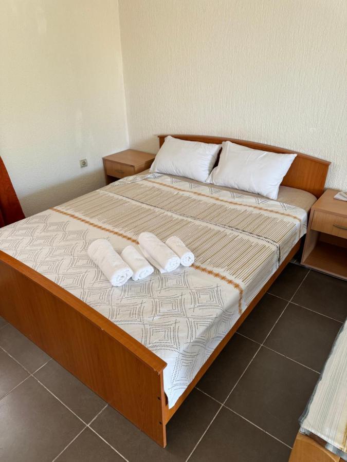 Apartments Airport Golubovci Podgorica Ngoại thất bức ảnh