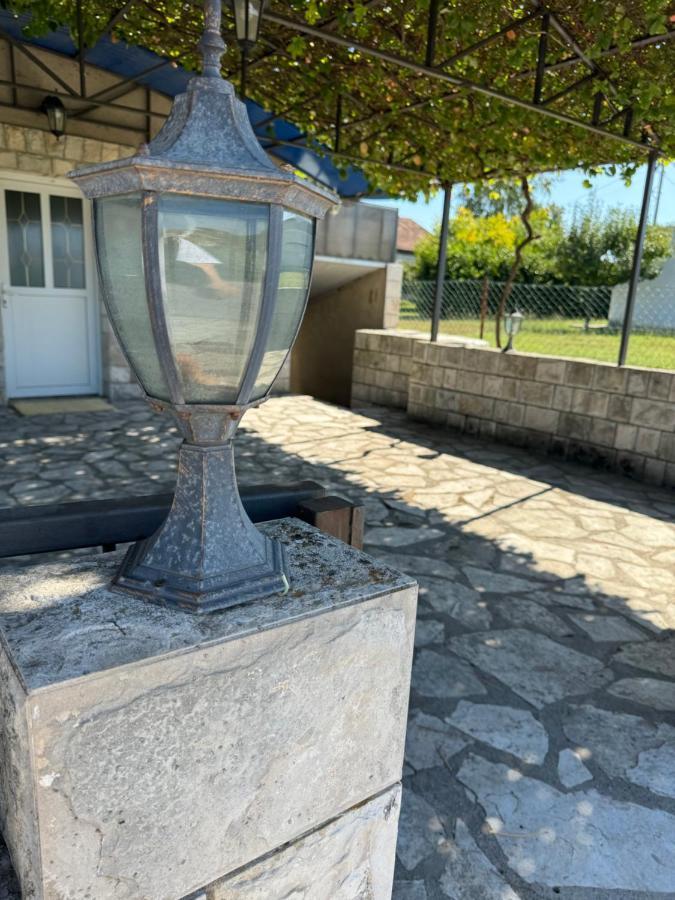 Apartments Airport Golubovci Podgorica Ngoại thất bức ảnh